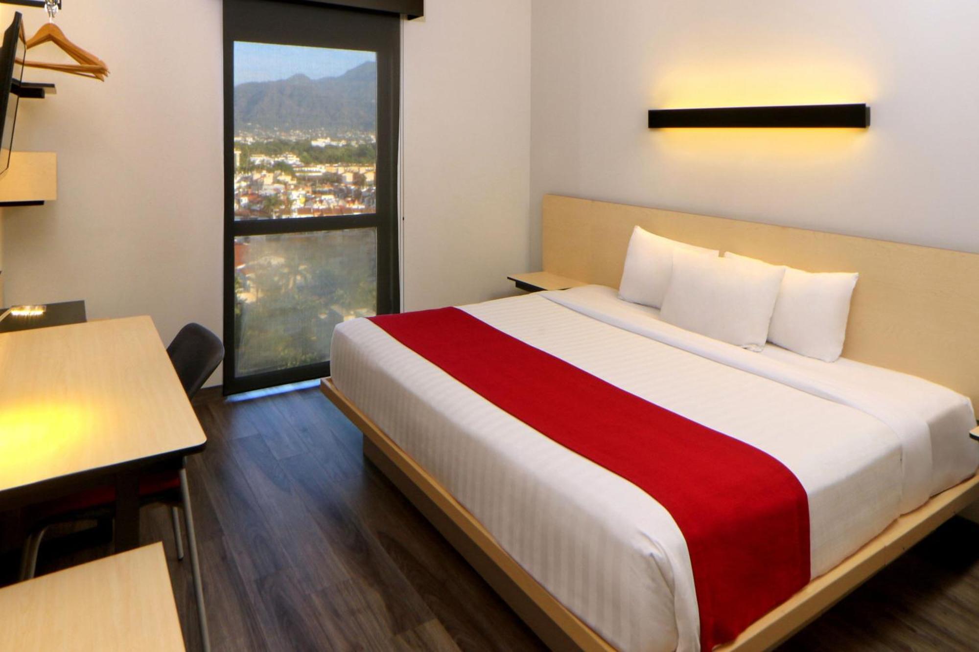 City Express Plus By Marriott Puerto Vallarta Buitenkant foto