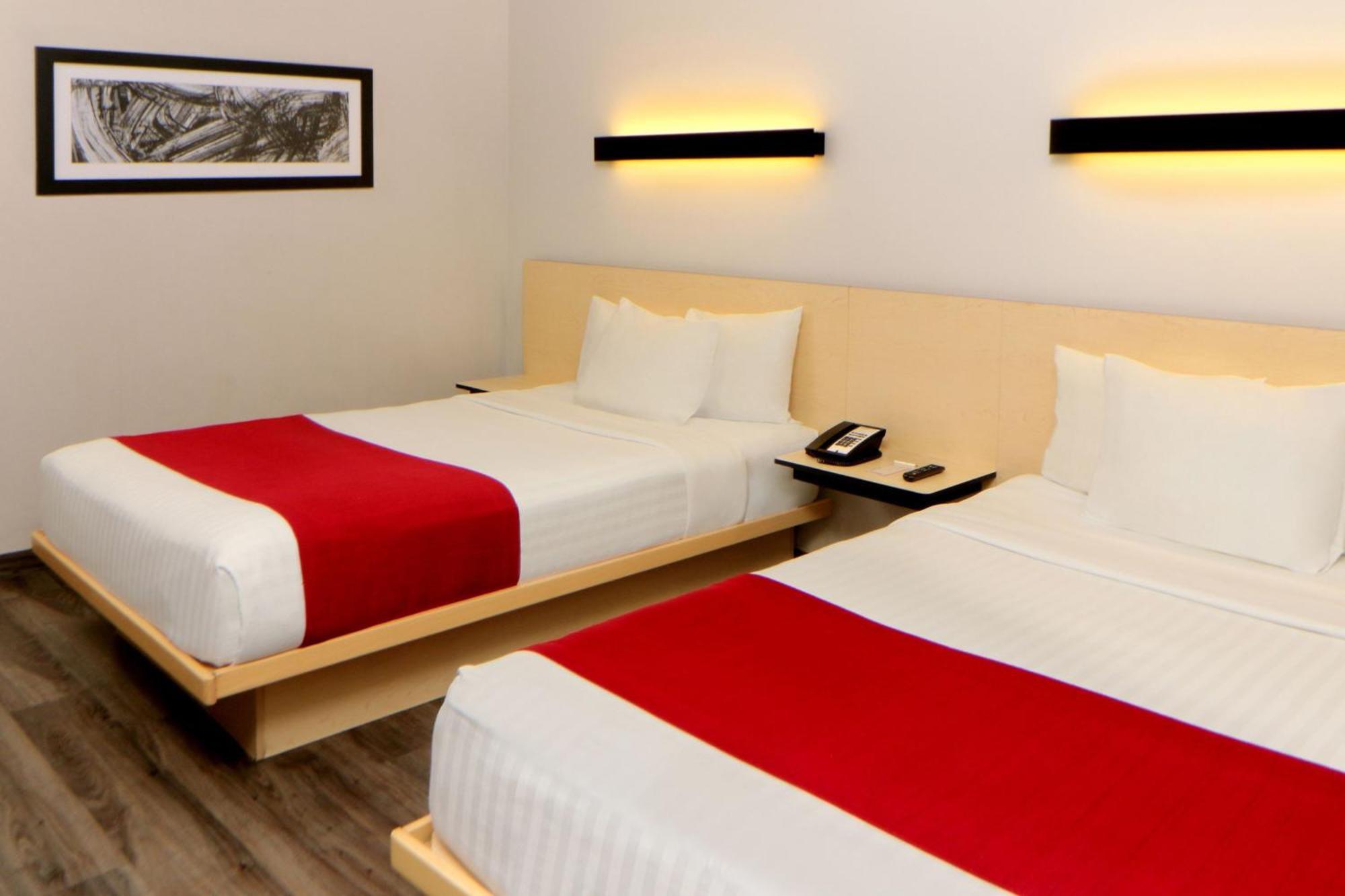 City Express Plus By Marriott Puerto Vallarta Buitenkant foto